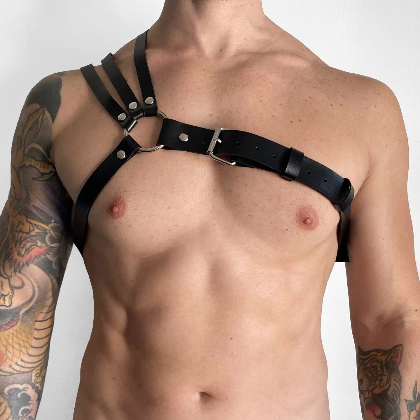 Erkekler için Ayarlanabilir PU - Fashion Harness Men incelemesi ve fiyatı